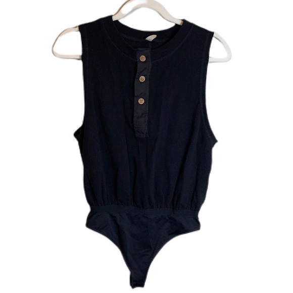 EUC Free People Peek Aye Henley Textured Bodysuit - Picture 4 of 10